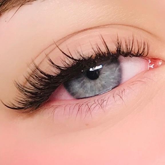 Polines Lash