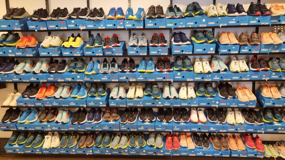 OUTLET HOKA